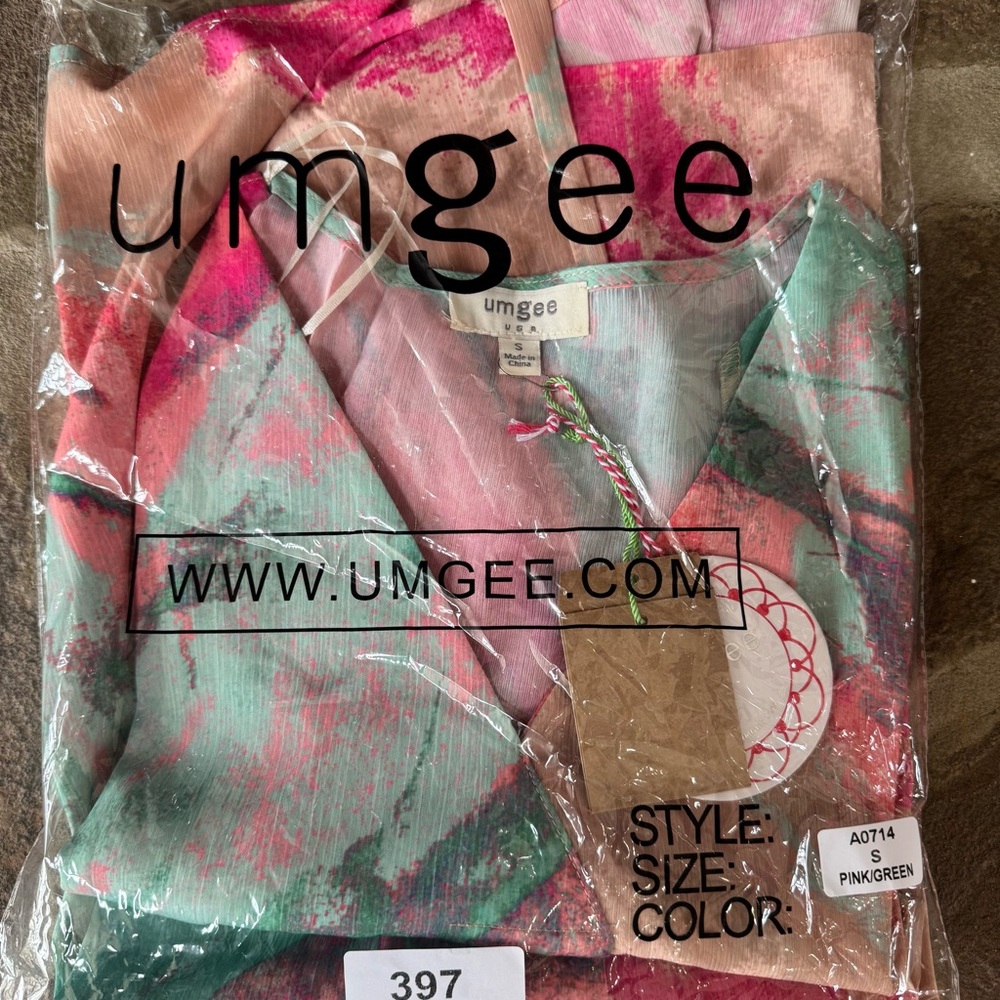 Umgee Pink Green Multicolor Abstract Flowy Blouse - Picture 6 of 6